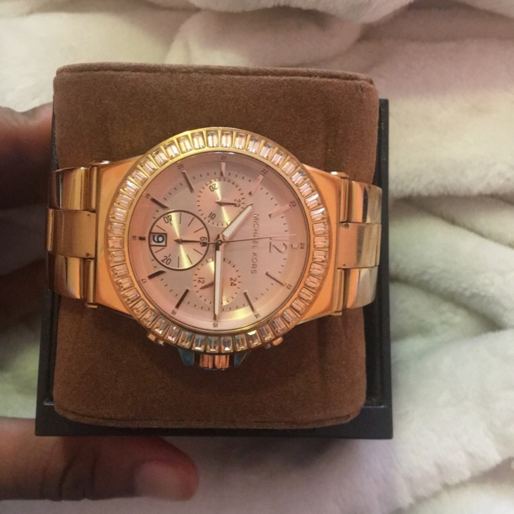 Micheal Kors rose gold watch
